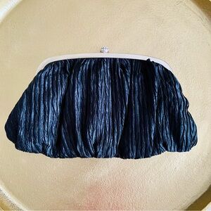 Neiman Marcus Elegant Black Evening Clutch Shoulder bag Silver Chain